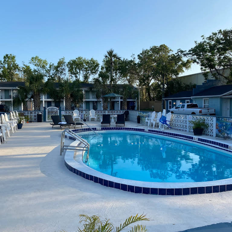 Gulf Coast Inn Pool